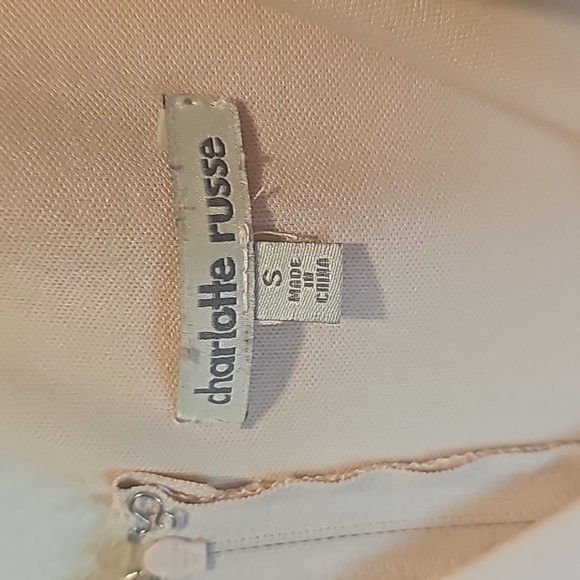 Romper - Picture 3 of 4